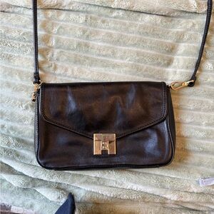Tommy Hilfiger Black Crossbody Bag with Adjustable Strap